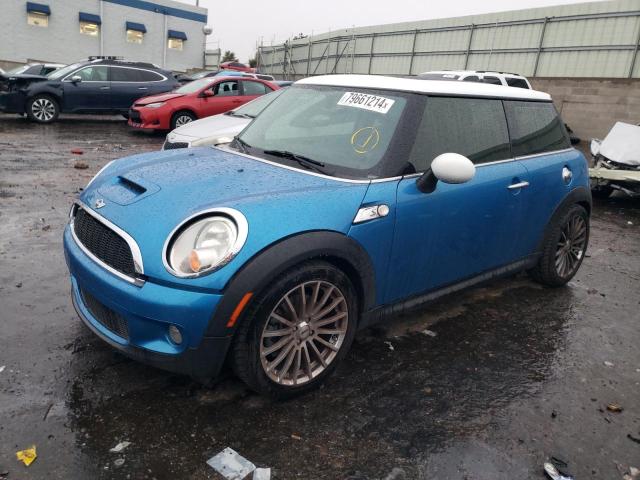 2007 MINI COOPER S VIN: WMWMF735X7TT84732
