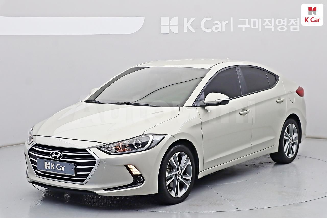 2018 HYUNDAI AVANTE VIN: KMHD641DBJU531978