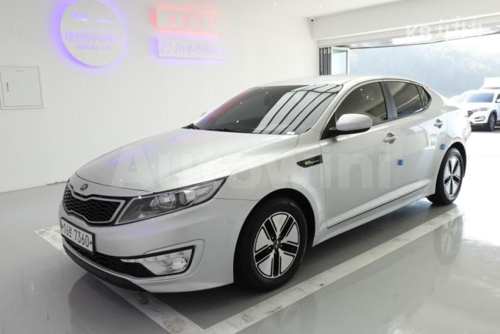 2013 KIA K5 VIN: KNAGM41CBDA027244