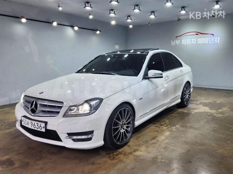 2012 MERCEDES-BENZ C CLASS VIN: WDDGF0CB4CA659956