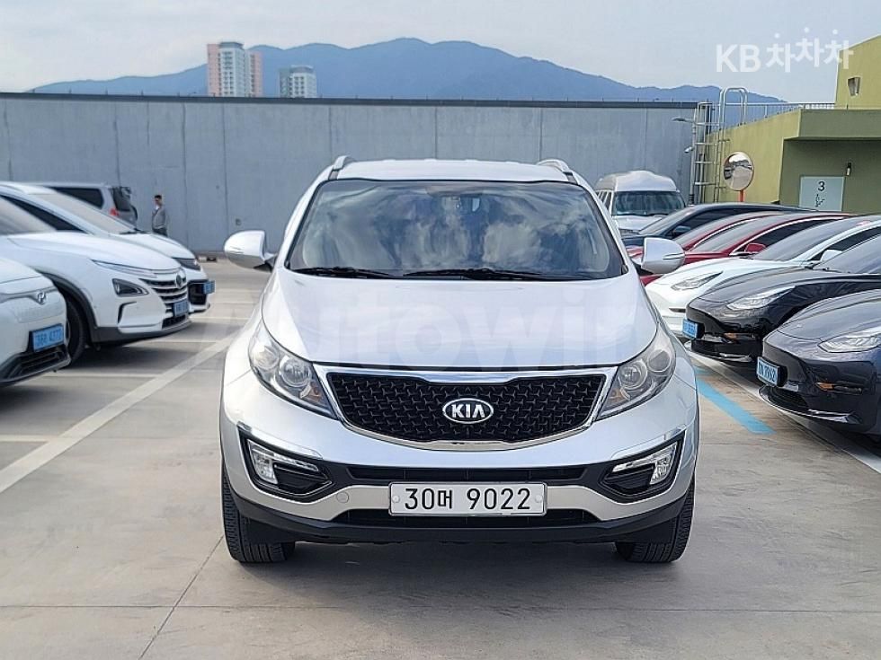 2014 KIA SPORTAGE VIN: KNAPE813BEK550714