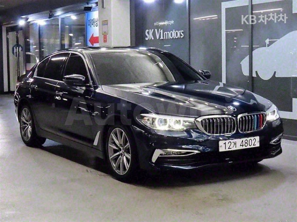 2018 BMW 5 SERIES VIN: WBAJK7100JBH23889