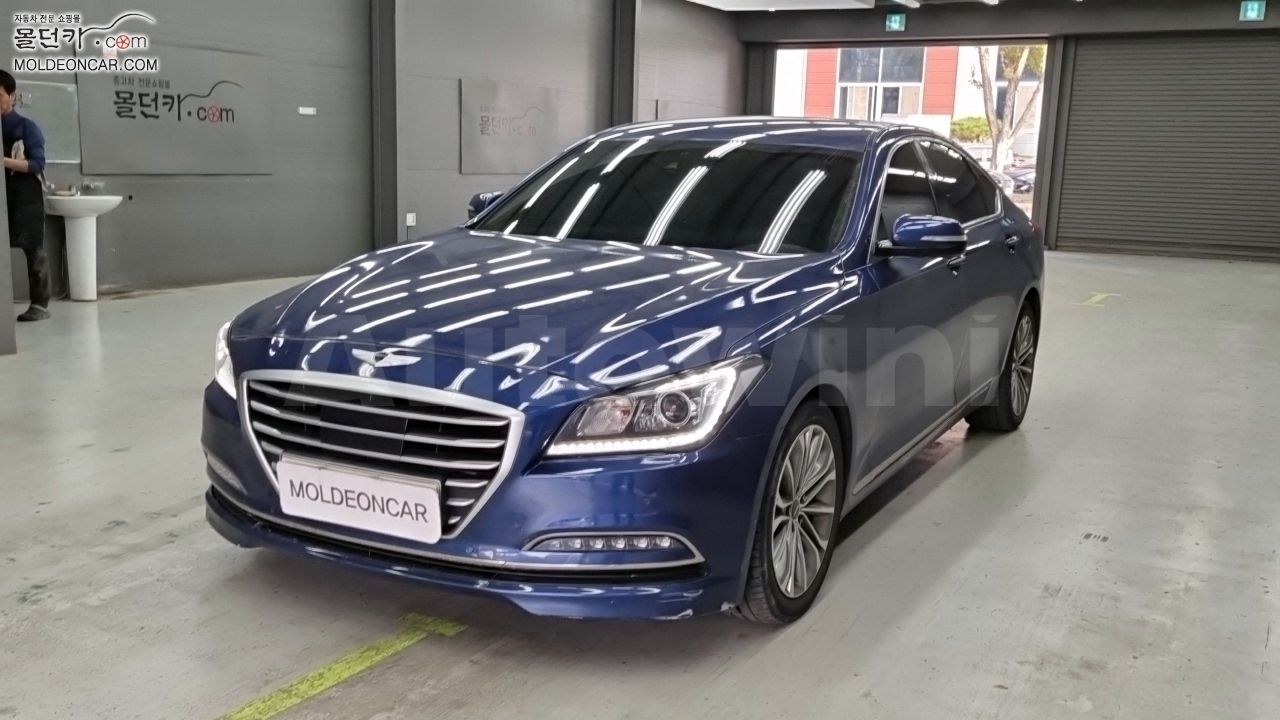 2015 HYUNDAI GENESIS VIN: KMHGM41DDFU079840