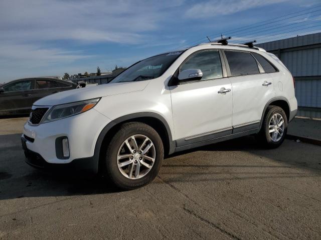 2015 KIA SORENTO LX VIN: 5XYKT4A6XFG645252