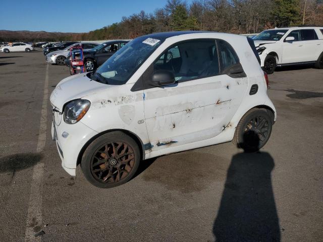 2017 SMART FORTWO VIN: WMEFJ5DA2HK218742