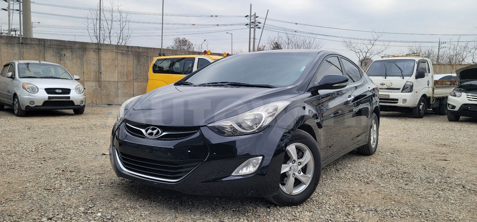 2011 HYUNDAI AVANTE VIN: KMHDG41DBBU058263