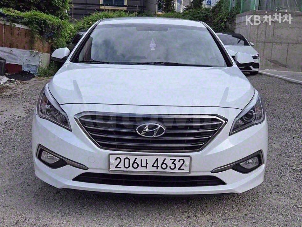 2016 HYUNDAI SONATA VIN: KMHE341DBGA201974