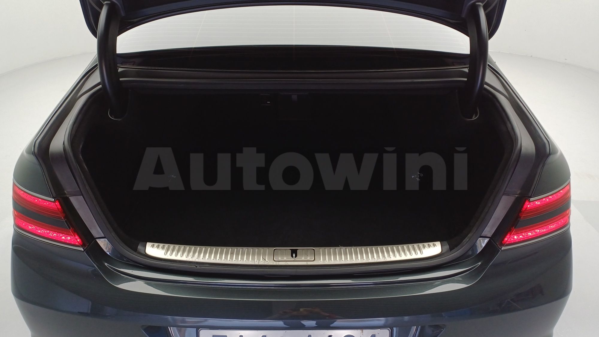 2019 GENESIS G90 VIN: KMHG341DDKU074494