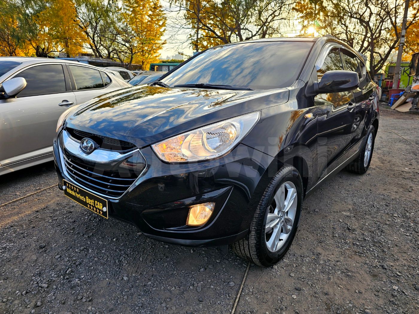 2011 HYUNDAI TUCSON VIN: KMHJT81VBBU147044