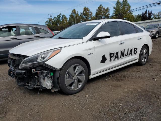 2017 HYUNDAI SONATA PLU VIN: KMHE54L27HA060032