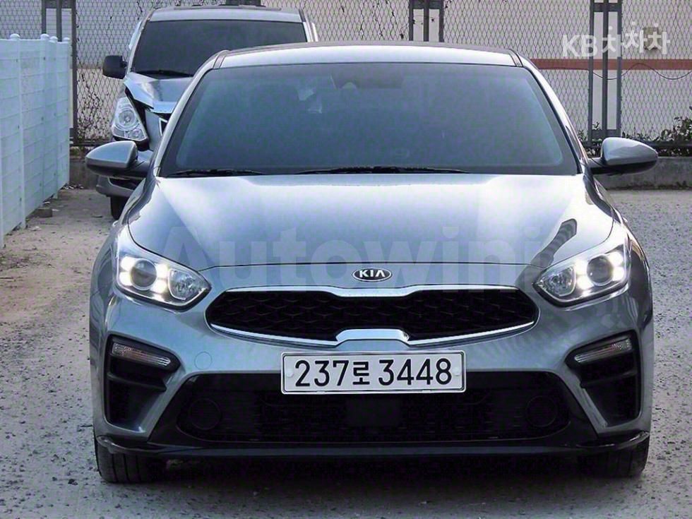 2021 KIA K3 VIN: KNAF141BEMA084406
