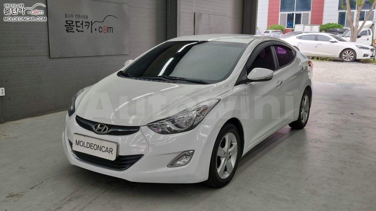 2011 HYUNDAI AVANTE VIN: KMHDG41DBBU120956
