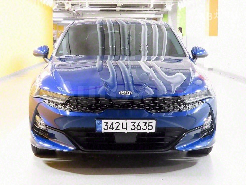 2021 KIA K5 VIN: KNAG2412BMA143502