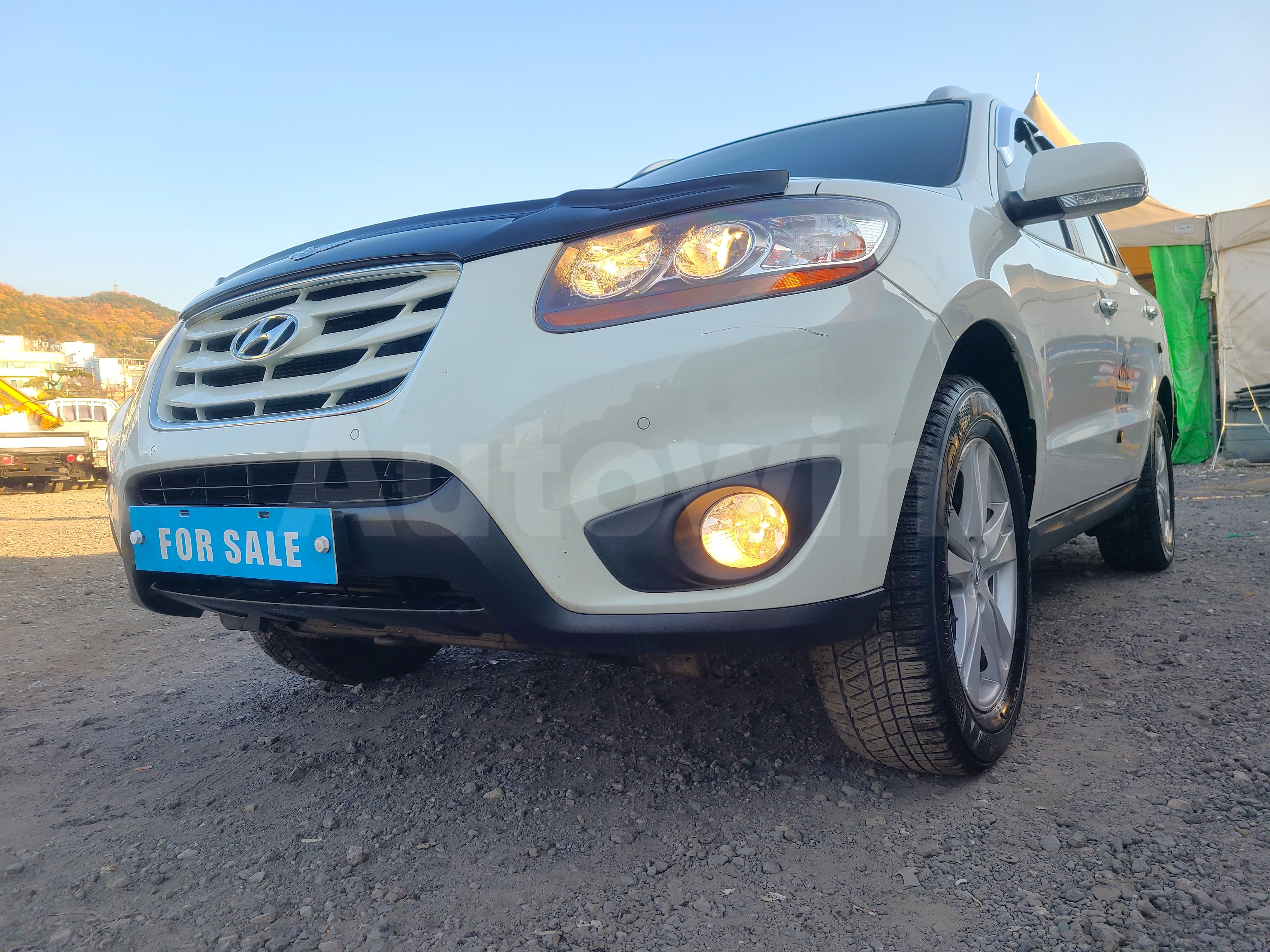 2011 HYUNDAI SANTAFE VIN: KMHSJ81UBBU747046