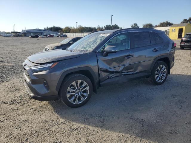 2022 TOYOTA RAV4 XLE P VIN: 2T3C1RFV7NC205367