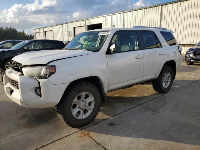 2018 TOYOTA 4RUNNER SR VIN: JTEBU5JR6J5575551