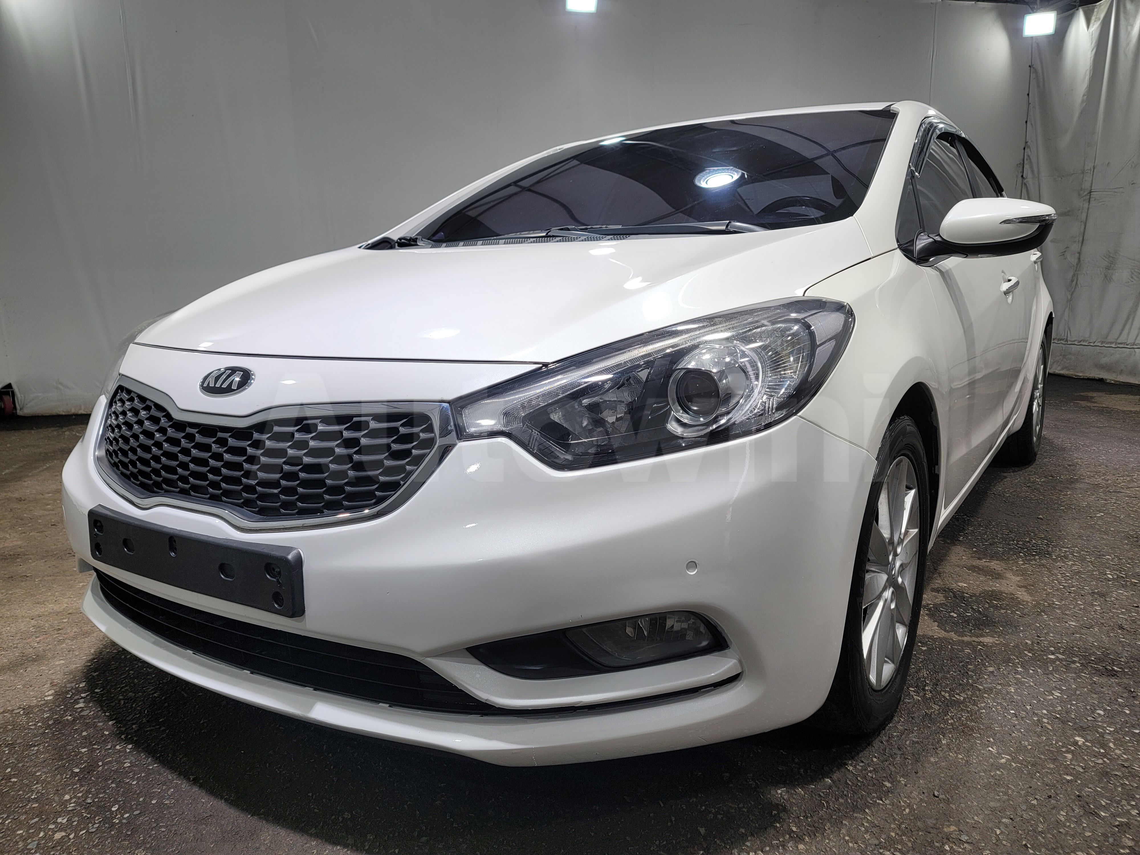 2014 KIA K3 VIN: KNAFX41BBEA197125