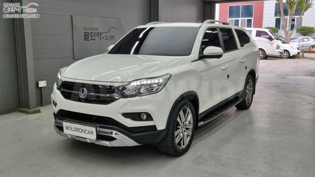 2018 KGM (SSANGYONG) REXTON VIN: KPADA4AE1JP006938