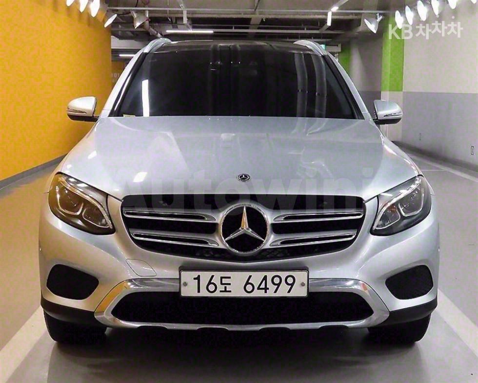 2017 MERCEDES-BENZ GLC CLASS VIN: WDC0G0FB9HF272327