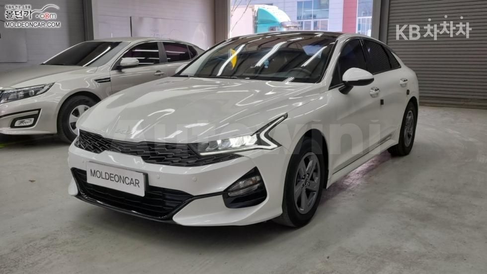 2022 KIA K5 VIN: KNAG541BBNA177935