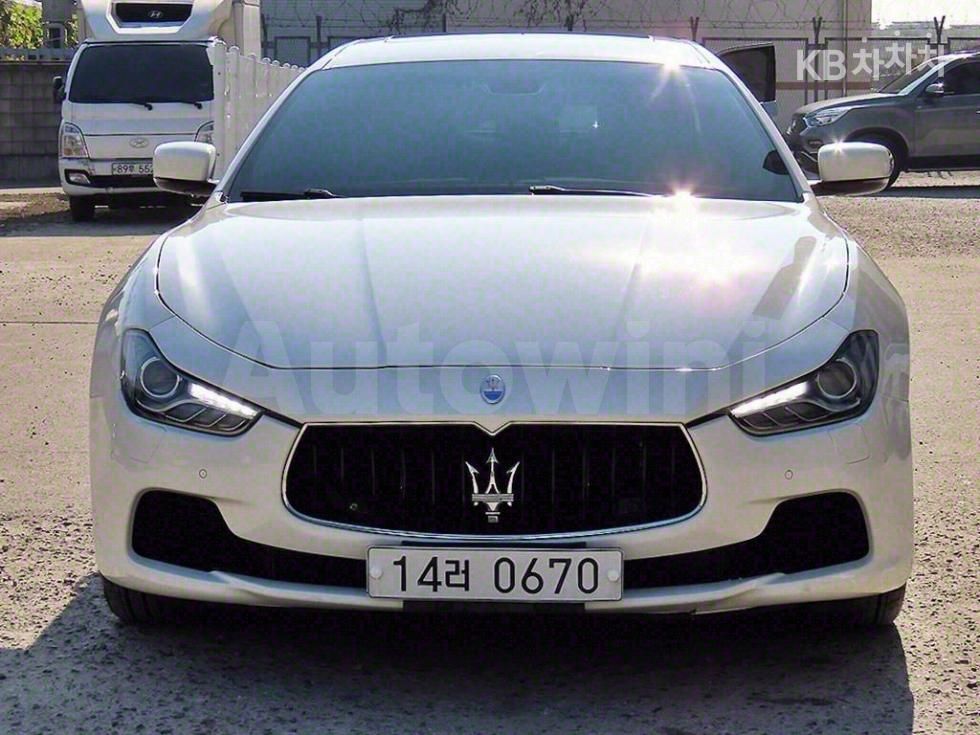 2016 MASERATI GHIBLI VIN: ZAM57XSA7G1173014