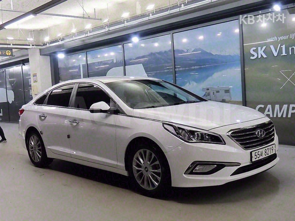2015 HYUNDAI SONATA VIN: KMHE341CBFA113979