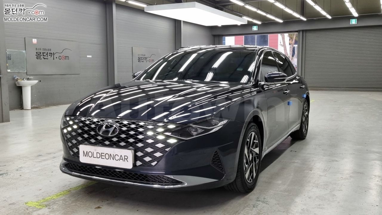 2020 HYUNDAI GRANDEUR VIN: KMHF1413BMA104557
