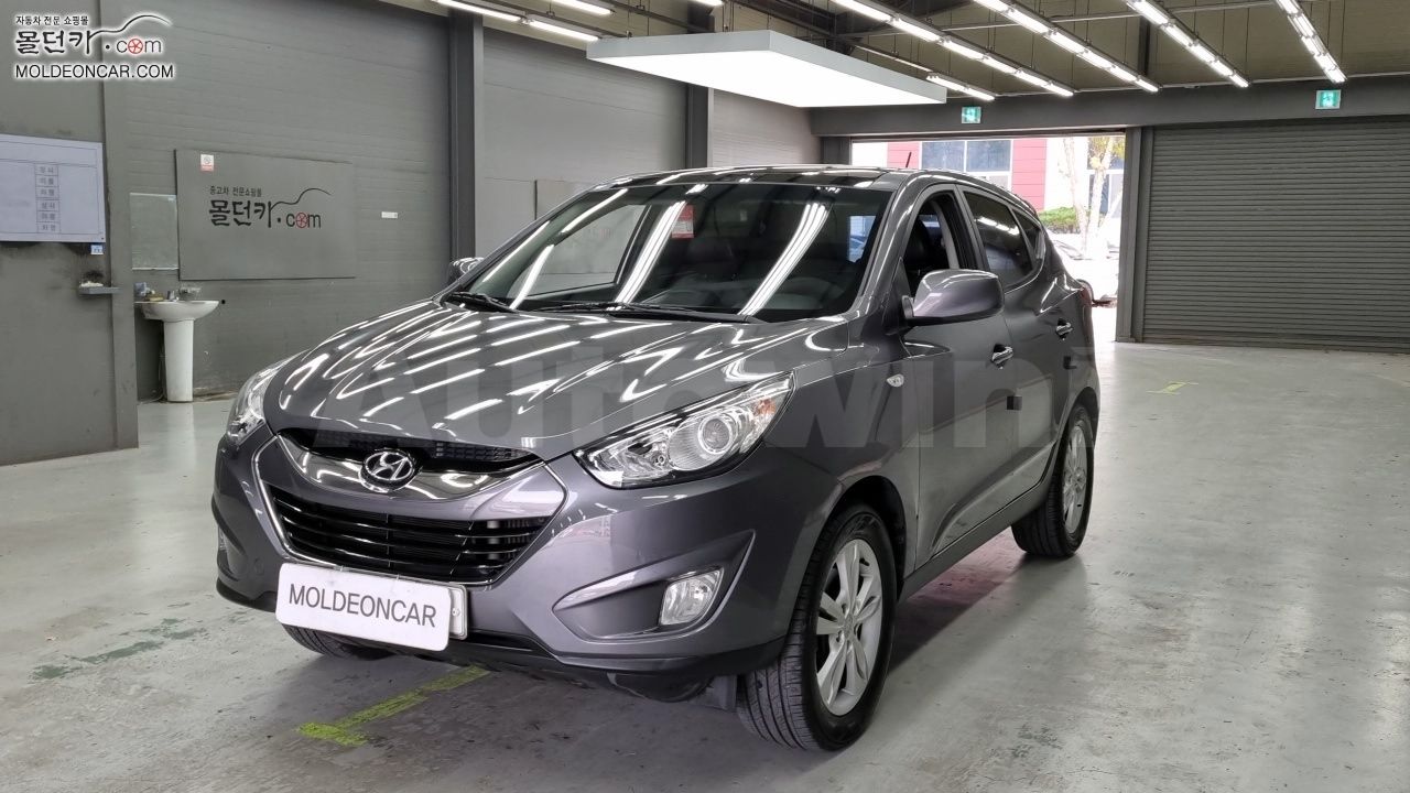 2013 HYUNDAI TUCSON VIN: KMHJT81VBDU712155