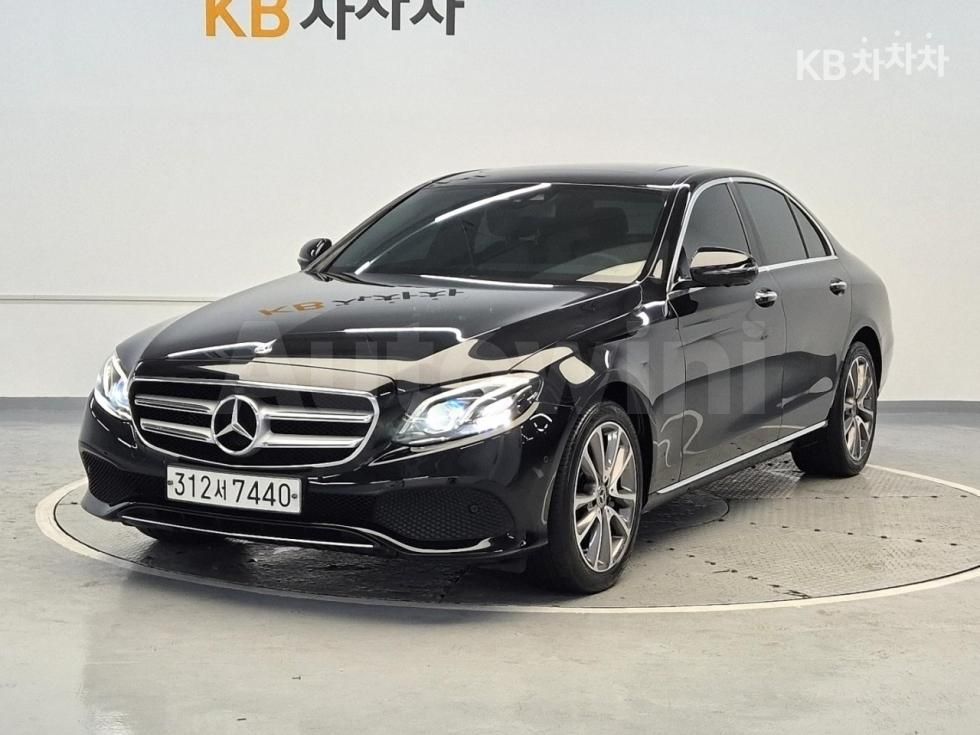 2019 MERCEDES-BENZ E-CLASS VIN: WDDZF4KB1KA613730