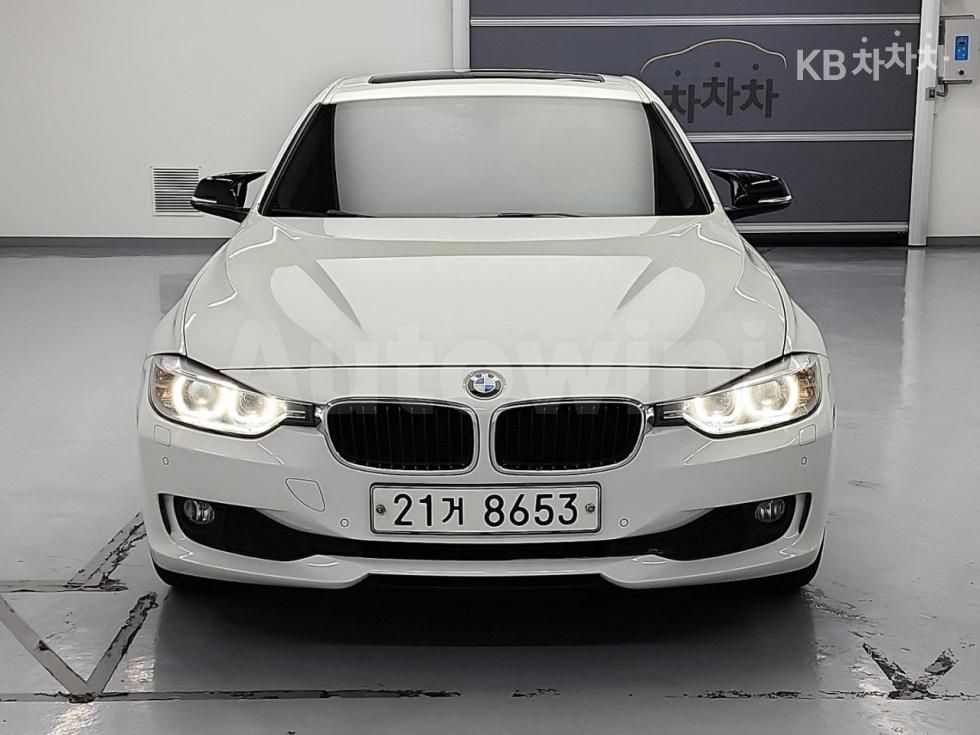2012 BMW 3 SERIES VIN: WBA3D3105CF246316