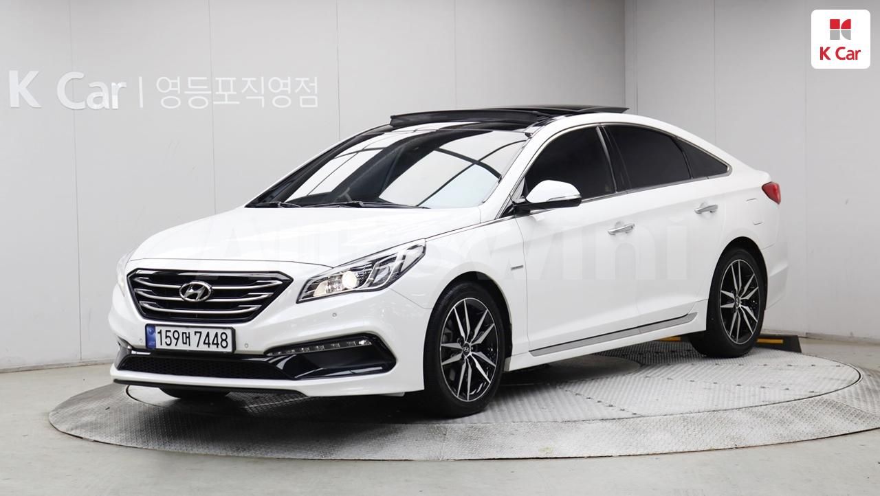 2016 HYUNDAI SONATA VIN: KMHE3416GGA205536