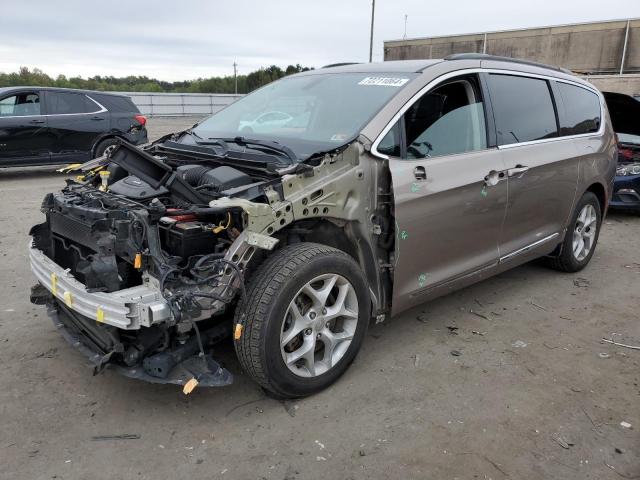 2017 CHRYSLER PACIFICA T VIN: 2C4RC1BG5HR668120
