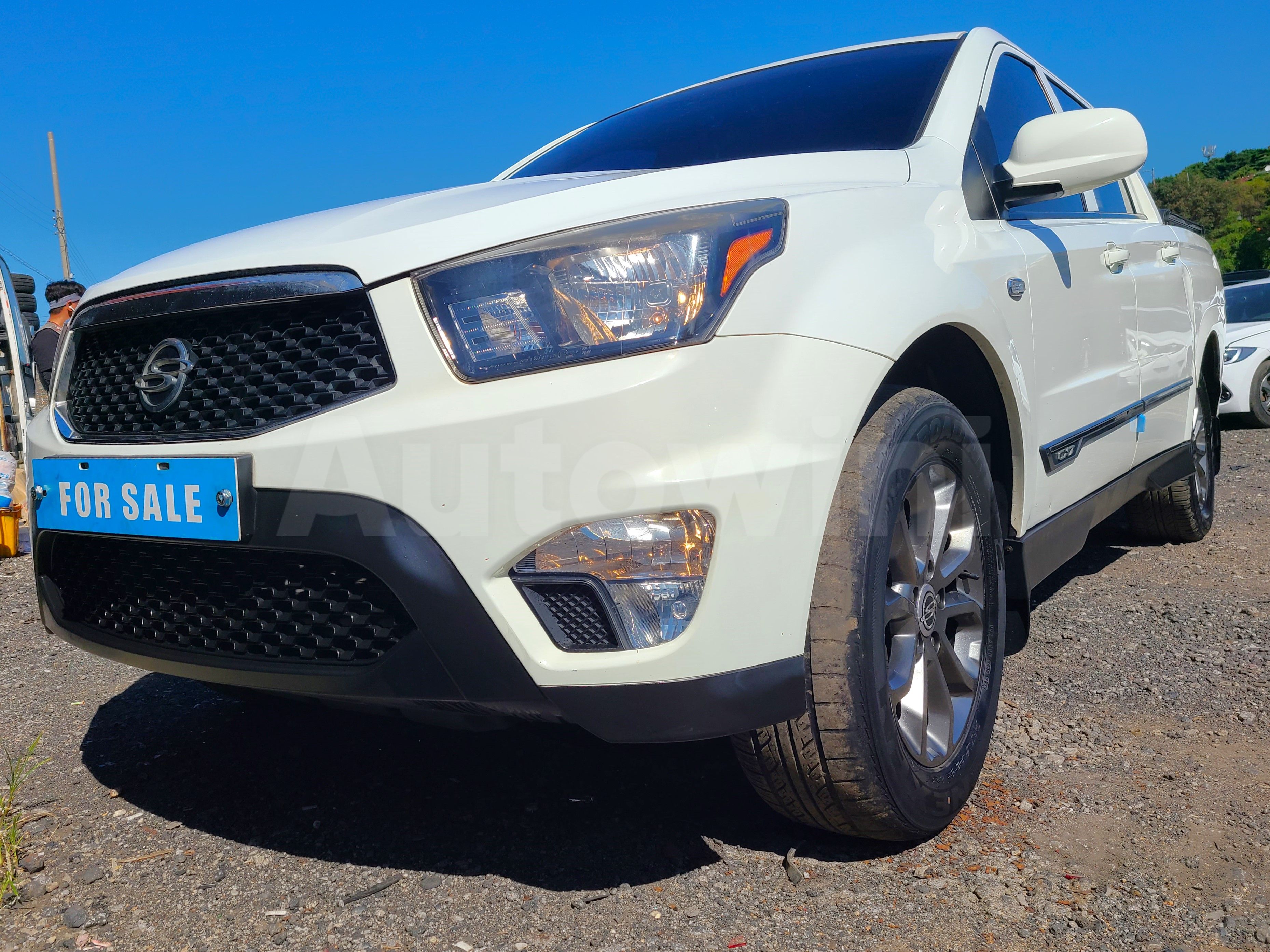 2015 KGM (SSANGYONG) KORANDO VIN: KPACA4AN1FP215955