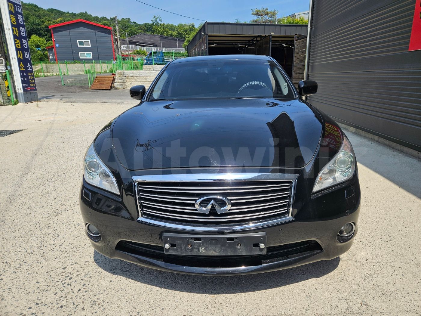 2011 INFINITI M VIN: JNKBY11E8BM510883