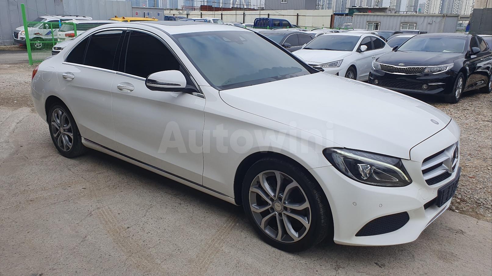2017 MERCEDES-BENZ C CLASS VIN: WDDWF0EB8HR211592