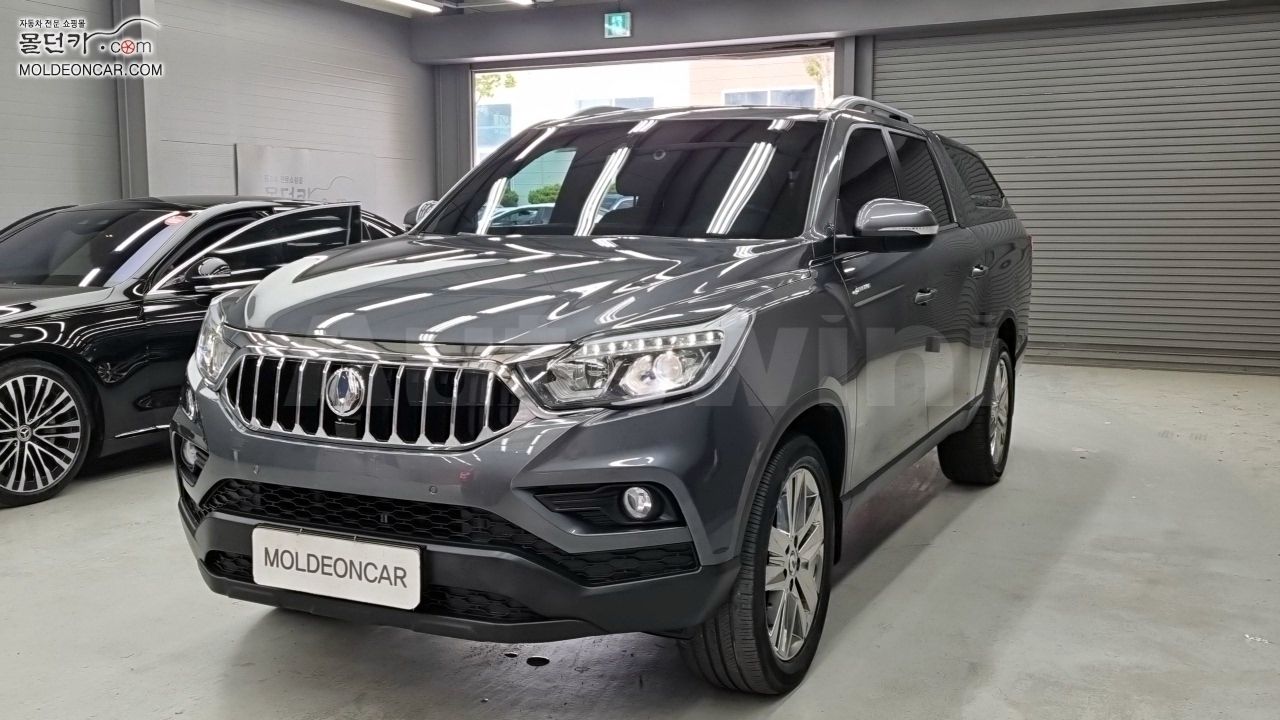 2019 KGM (SSANGYONG) REXTON VIN: KPADM4AE1KP055649