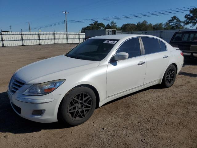 2011 HYUNDAI GENESIS 3. VIN: KMHGC4DE0BU137370