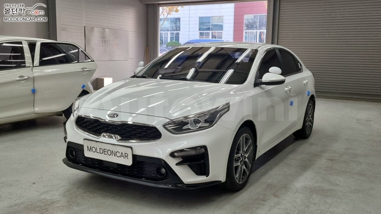 2018 KIA K3 VIN: KNAF541BEKA019792