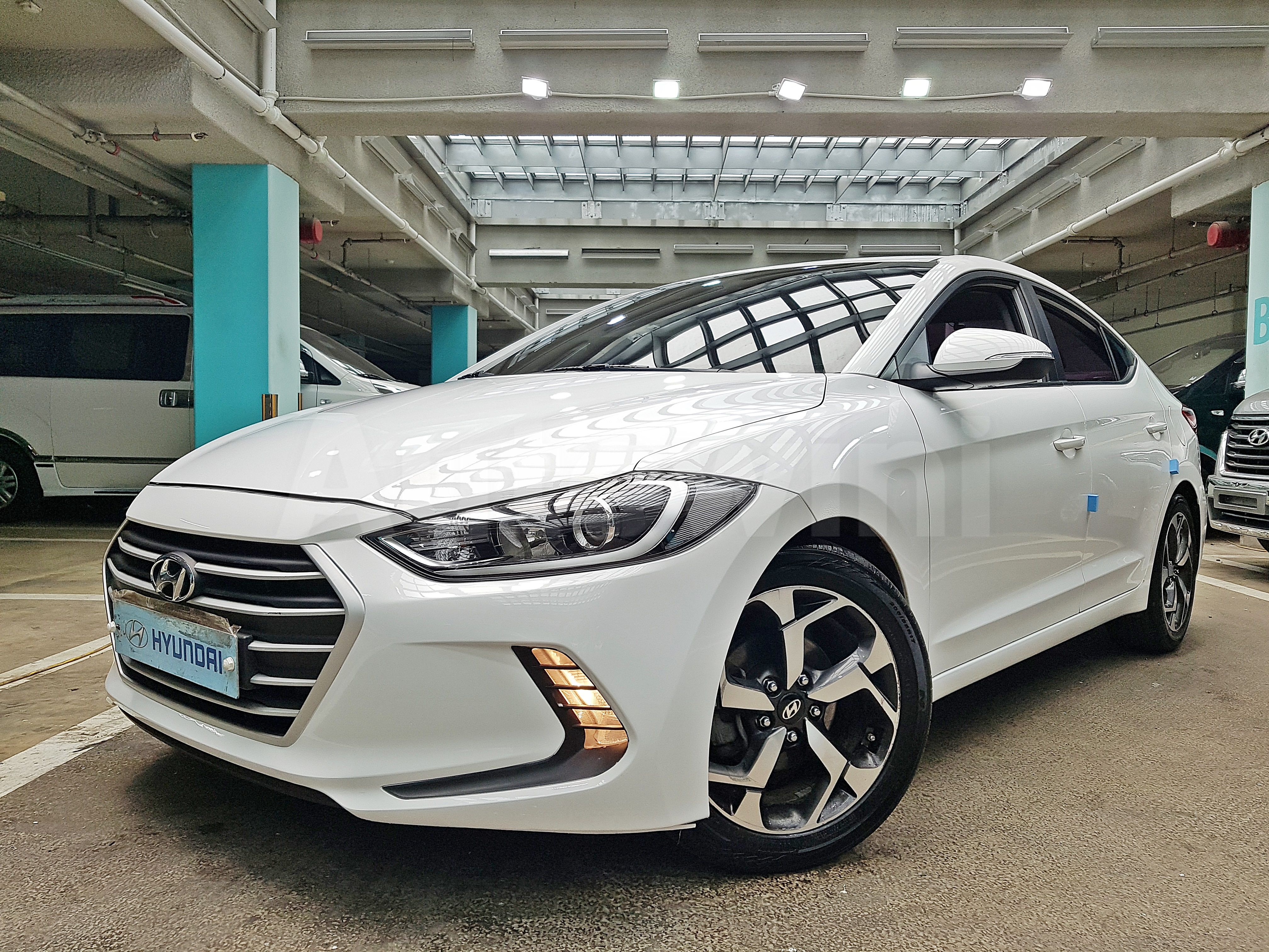 2016 HYUNDAI AVANTE VIN: KMHD641LBGU130227