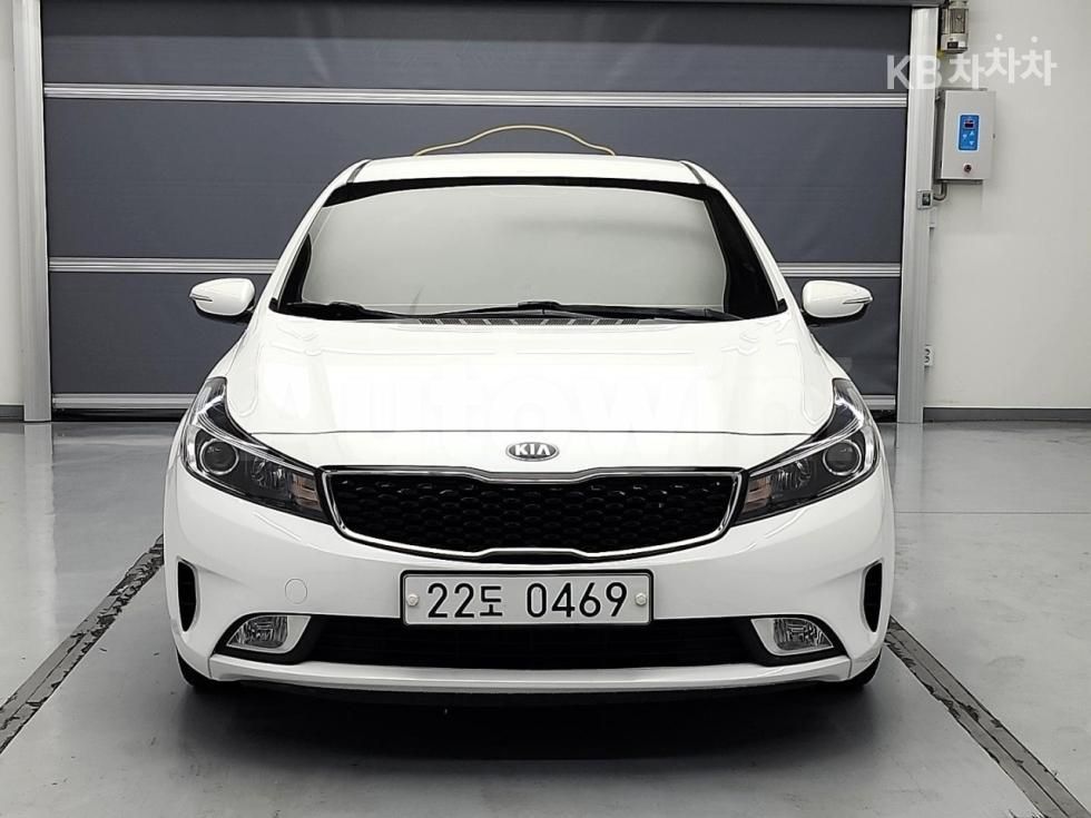 2016 KIA K3 VIN: KNAFK412BGA946613