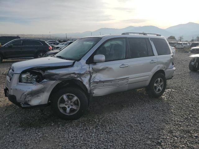 2006 HONDA PILOT EX VIN: 2HKYF18596H521852