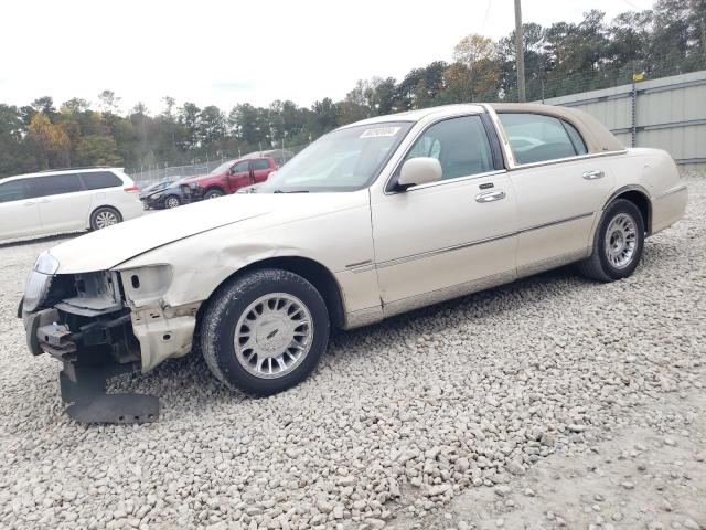 2002 LINCOLN TOWN CAR C VIN: 1LNHM83W72Y623637