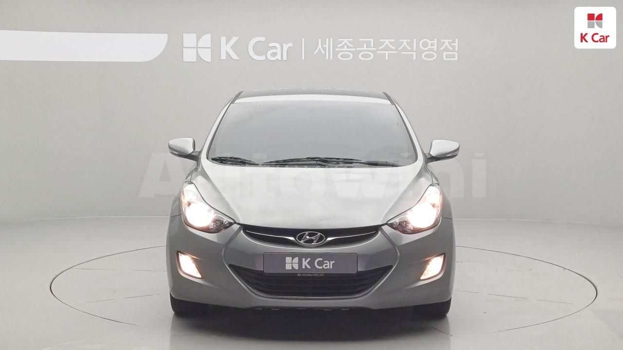 2014 HYUNDAI AVANTE VIN: KMHDG41DBEU939141
