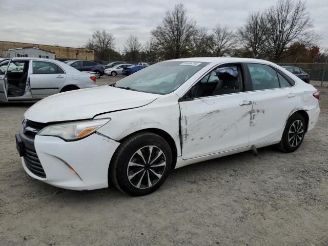 2016 TOYOTA CAMRY LE VIN: 4T1BF1FK3GU572748