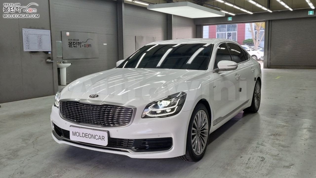 2018 KIA K9 VIN: KNAS2418DKS002702