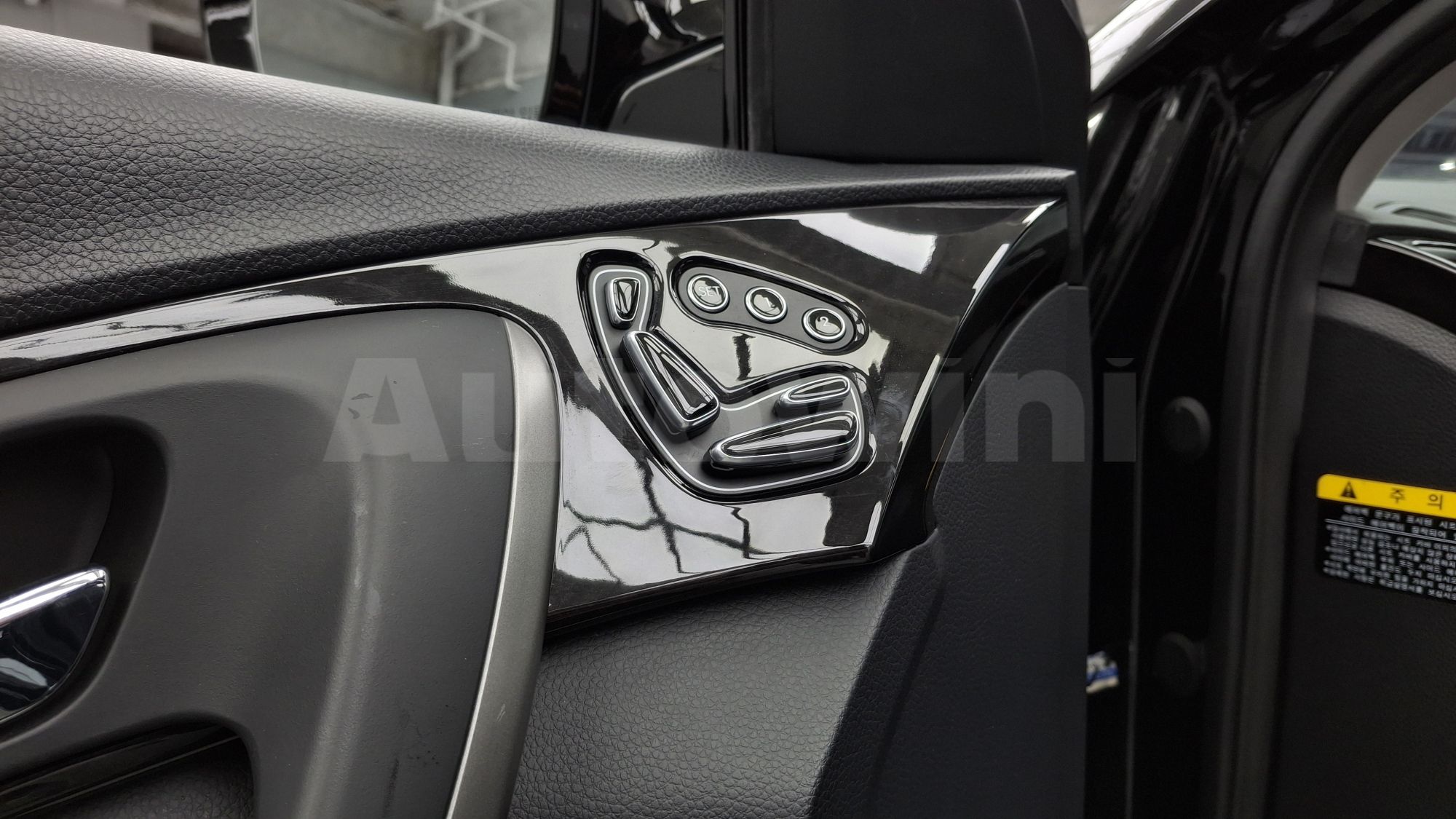 2015 HYUNDAI GRANDEUR VIN: KMHFF41RBFA441610