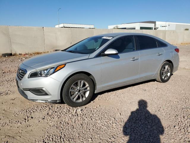 2016 HYUNDAI SONATA SE VIN: 5NPE24AF1GH357016