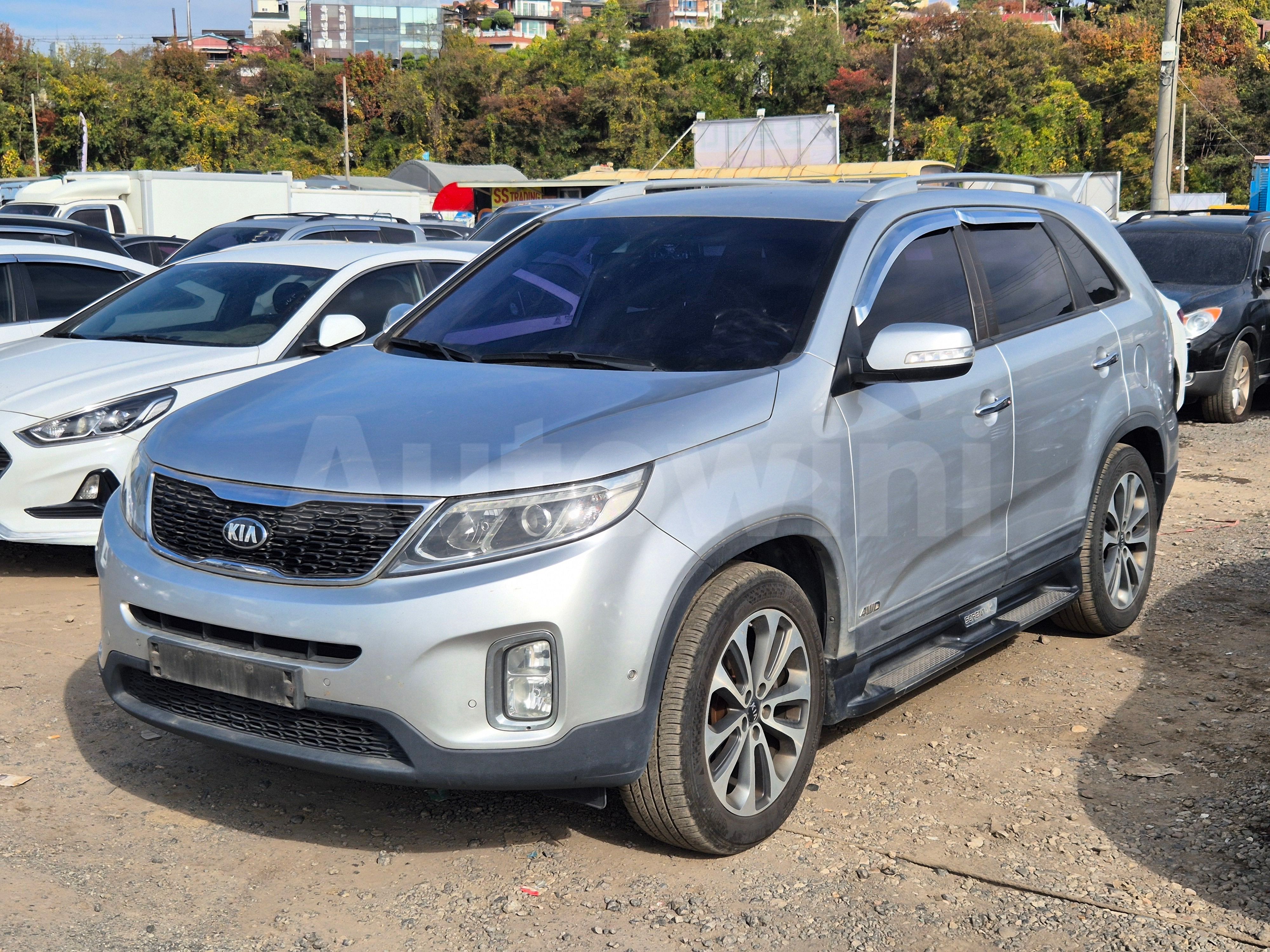 2013 KIA SORENTO VIN: KNAKV815DDA380375