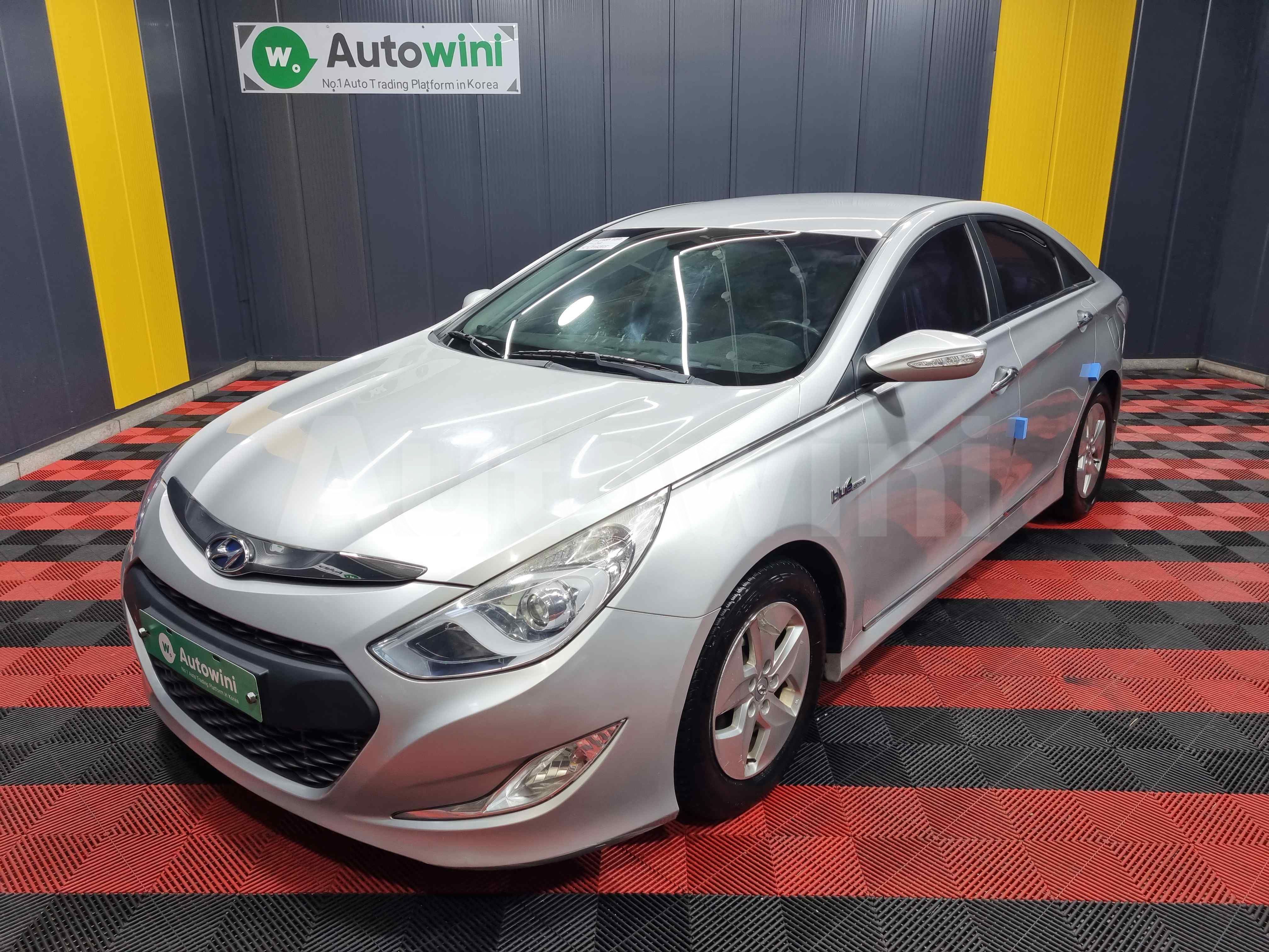 2012 HYUNDAI SONATA VIN: KMHEB415BCA016875