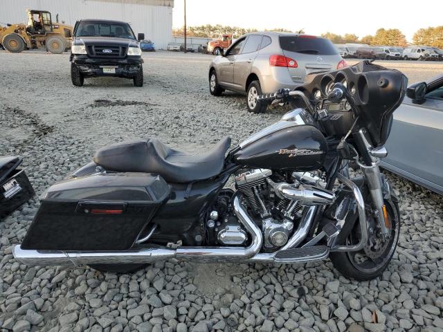 2010 HARLEY-DAVIDSON FLHX VIN: 1HD1KB419AB611789